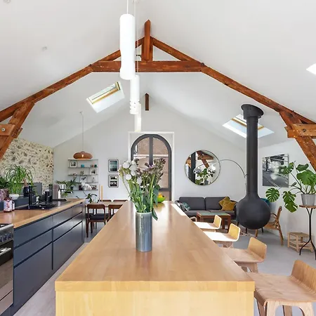 Loft Near Center Ferienhaus *