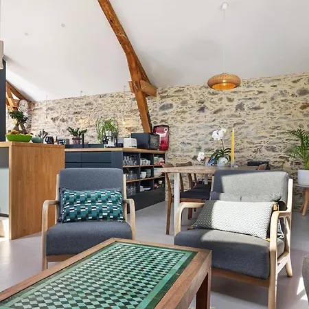 Loft Near Center Ferienhaus