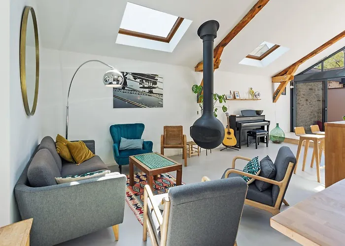 בית נופש Loft Near Center *